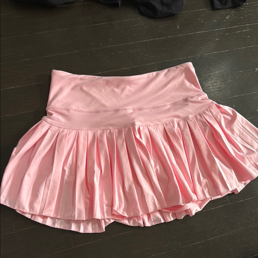 Gold Hinge Pink Pleated Skirt